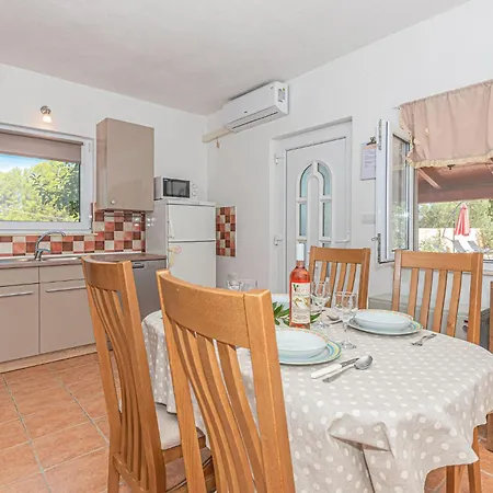 Hébergement de vacances One-bedroom In Bilice