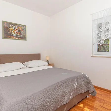 One-bedroom In *