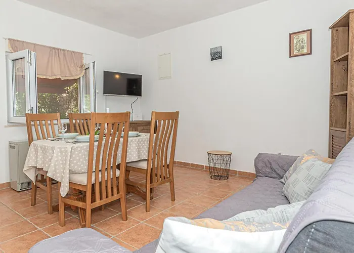 One-bedroom In Bilice