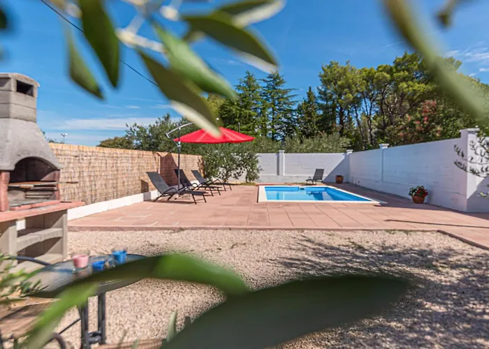 Vikendica One-bedroom In Bilice