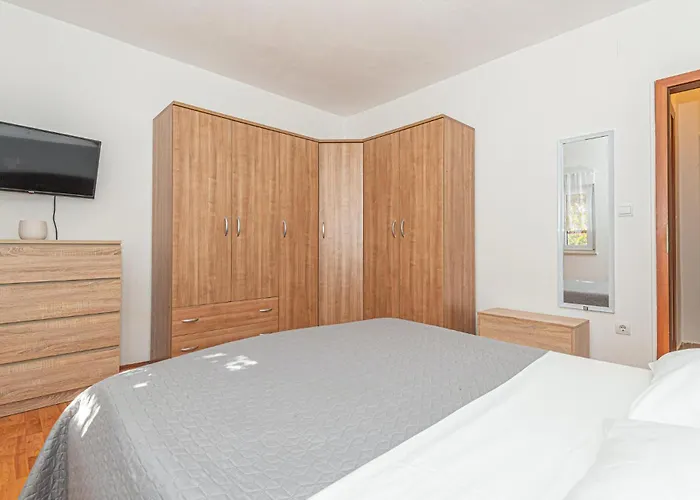 Vikendica One-bedroom In Bilice